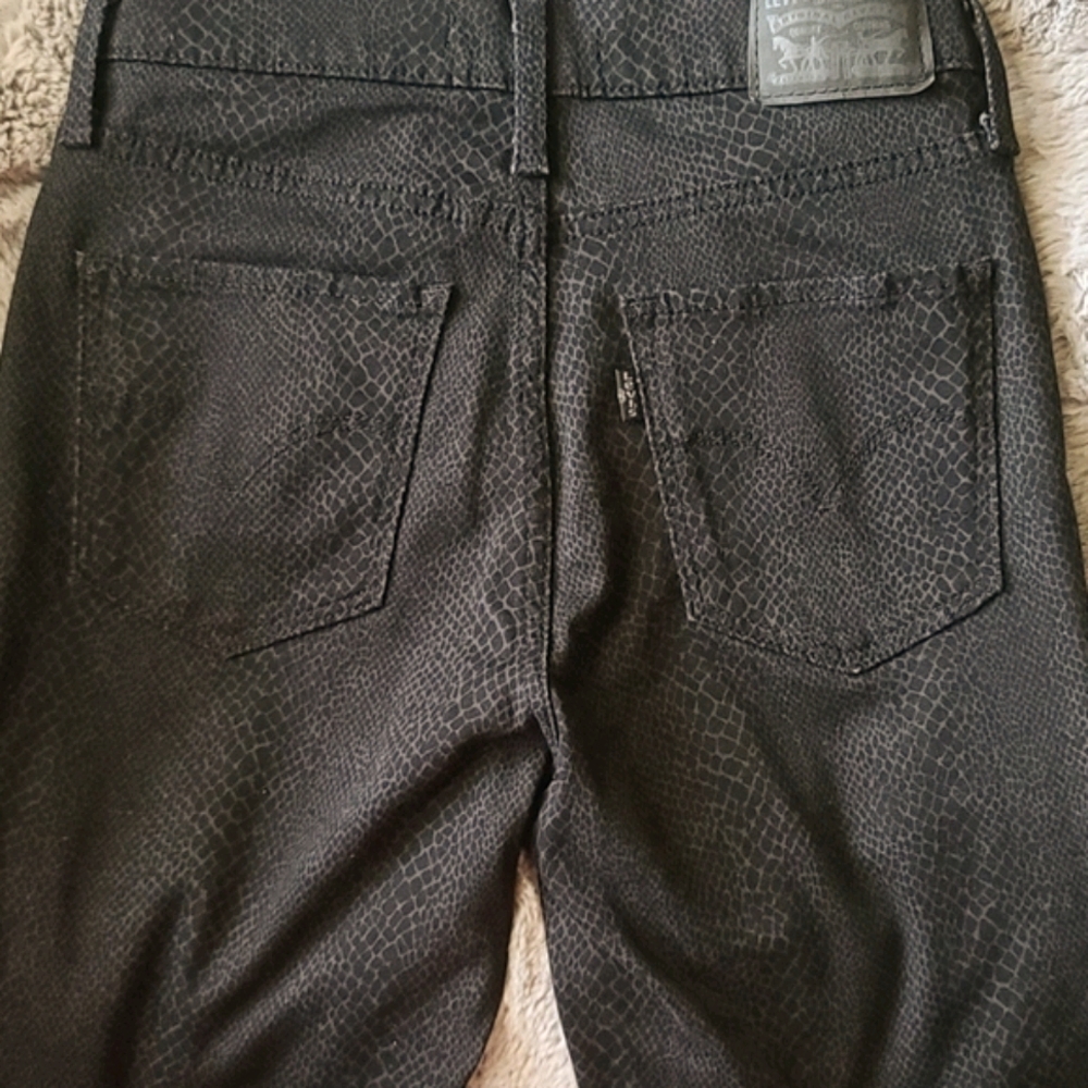 Levi's snake jeans high rise